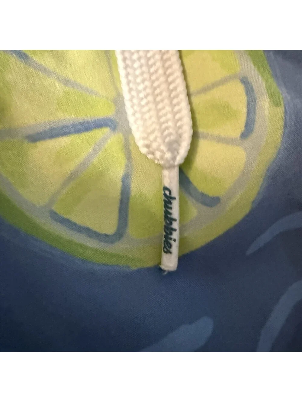Chubbies Swim Trunks Medium 5.5” Inseam Blue Pineapple Lime Print Lined
